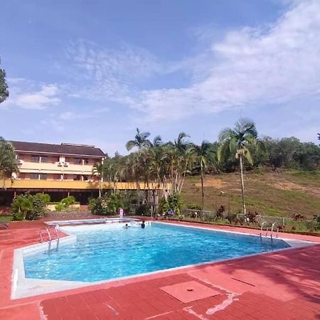 Mersing Merlin Inn מראה חיצוני תמונה