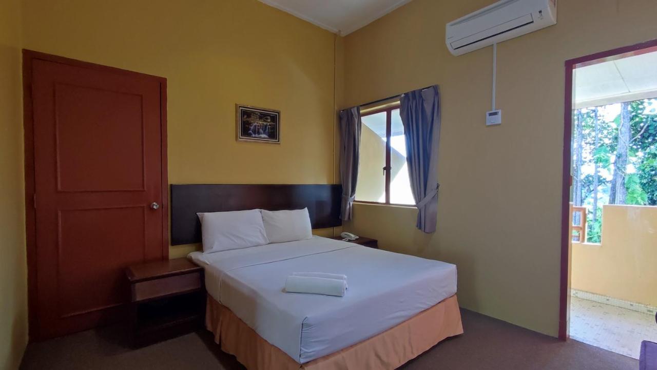 Mersing Merlin Inn מראה חיצוני תמונה