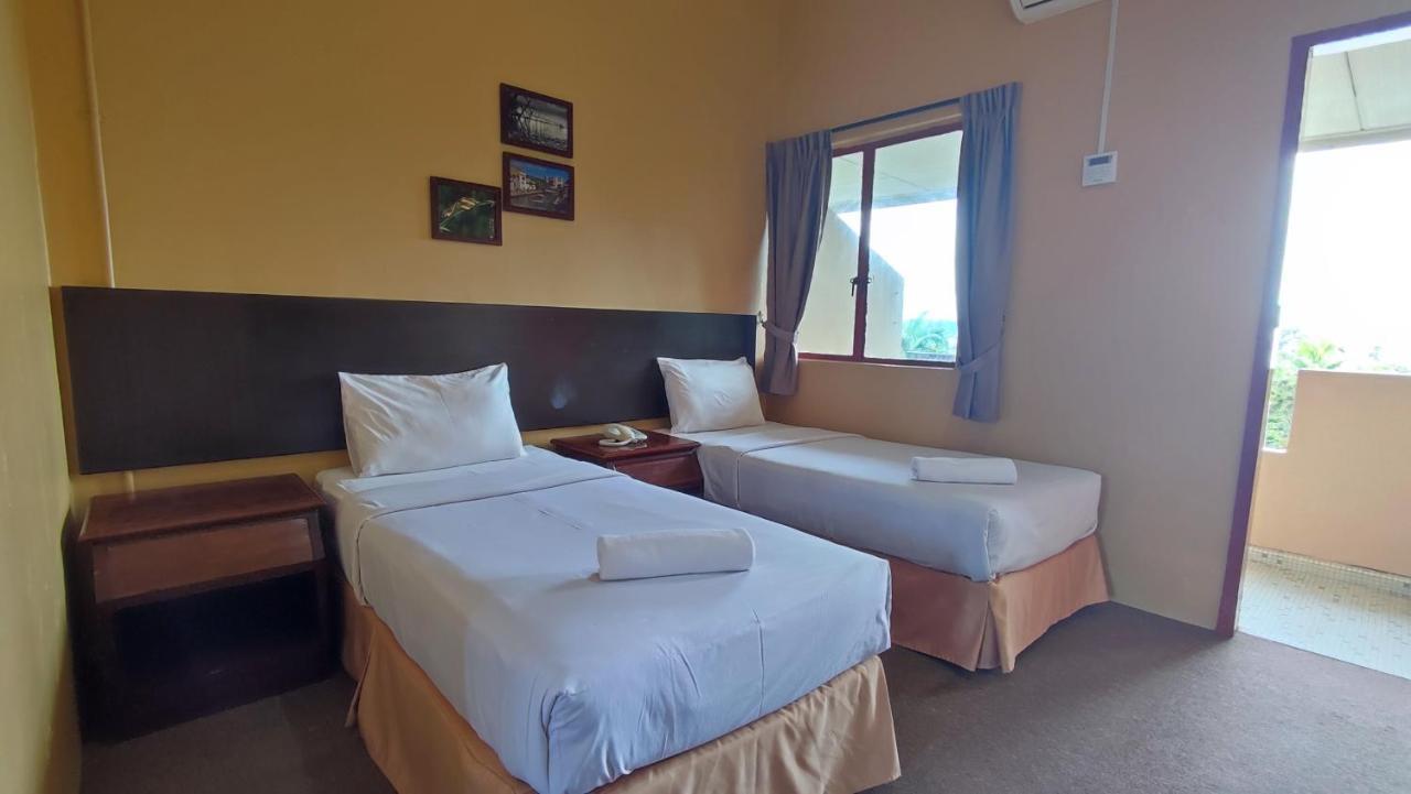 Mersing Merlin Inn מראה חיצוני תמונה