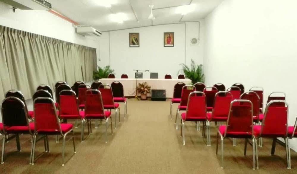 Mersing Merlin Inn מראה חיצוני תמונה